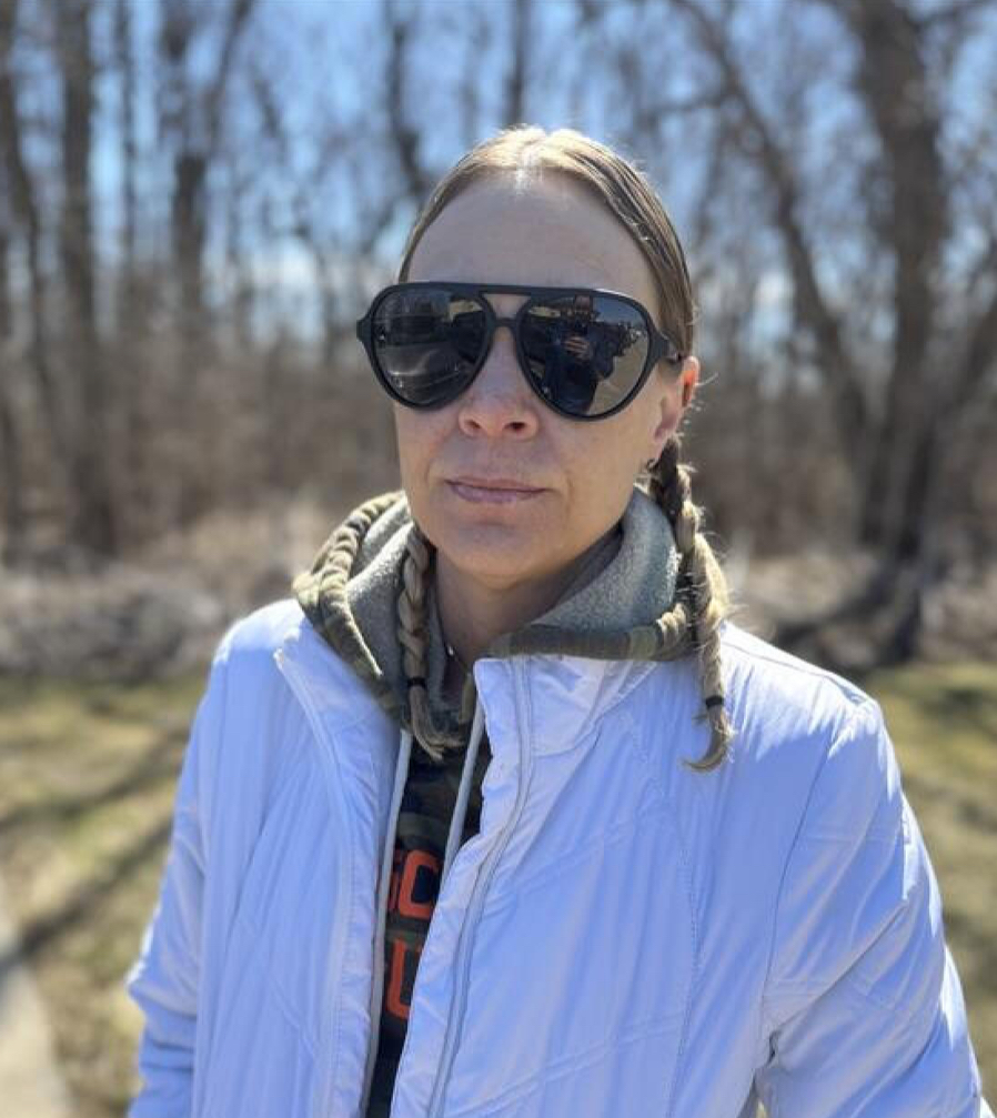 Twin Lakes Apartment Shooting,Woman Found Dead as Suspect Arrested in Quiet Community.